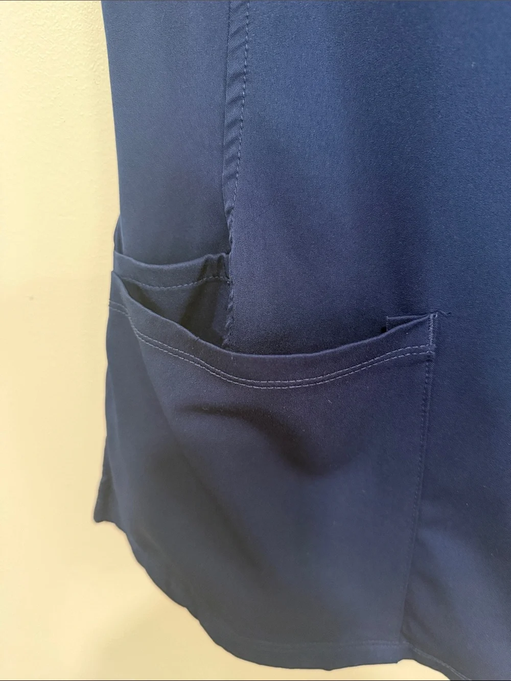 Navy Scrub top - Picture 3 of 5